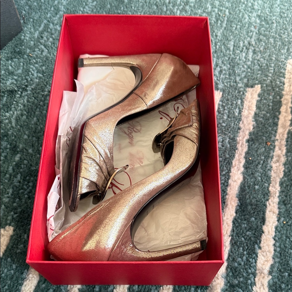 Roger Vivier Gold and Brown Buckle Peep-Toe Pumps - Picture 11 of 11